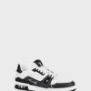 Sneaker #54 Signature