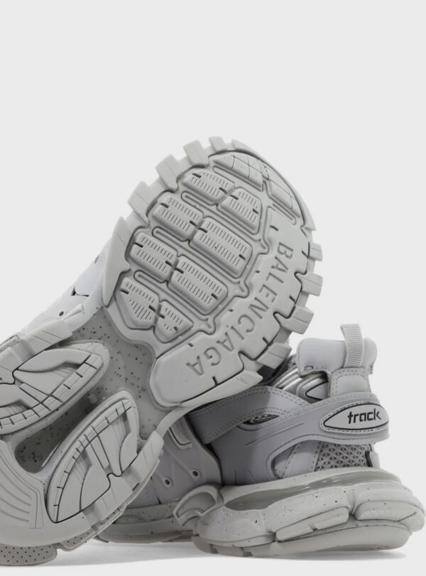Sneaker Tracks