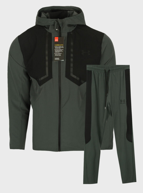 Tracksuit Plaque On Back