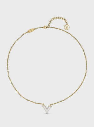 Neckalce Essential V