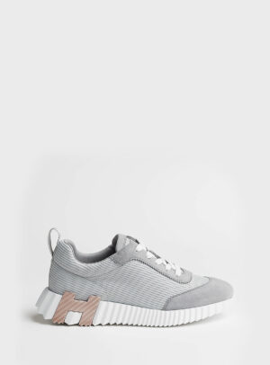 Sneaker Bouncing