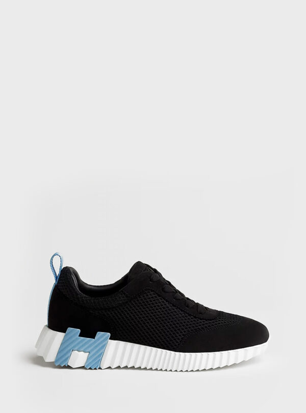 Sneaker Bouncing