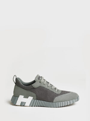 Sneaker Bouncing