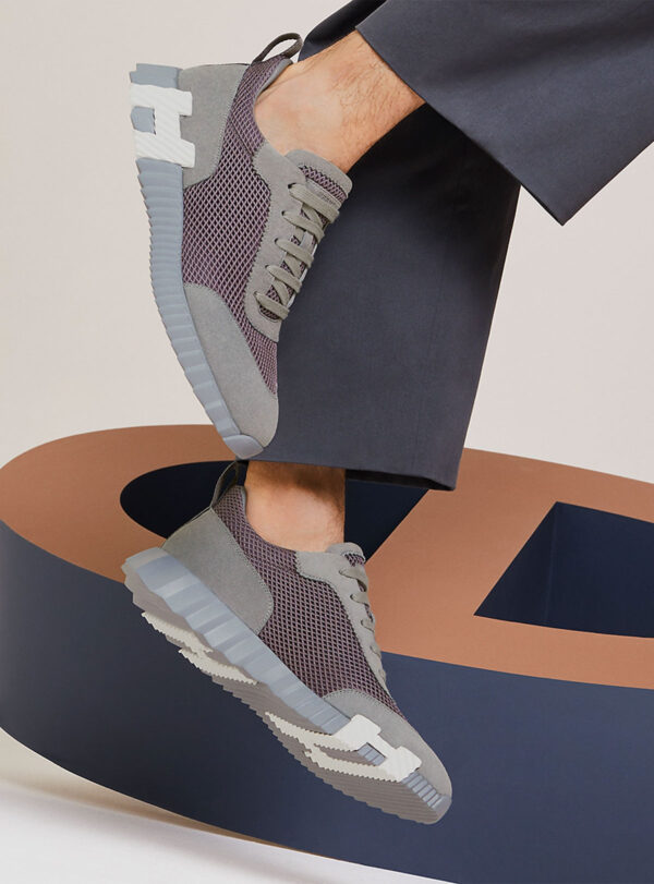 Sneaker Bouncing