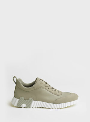 Sneaker Bouncing