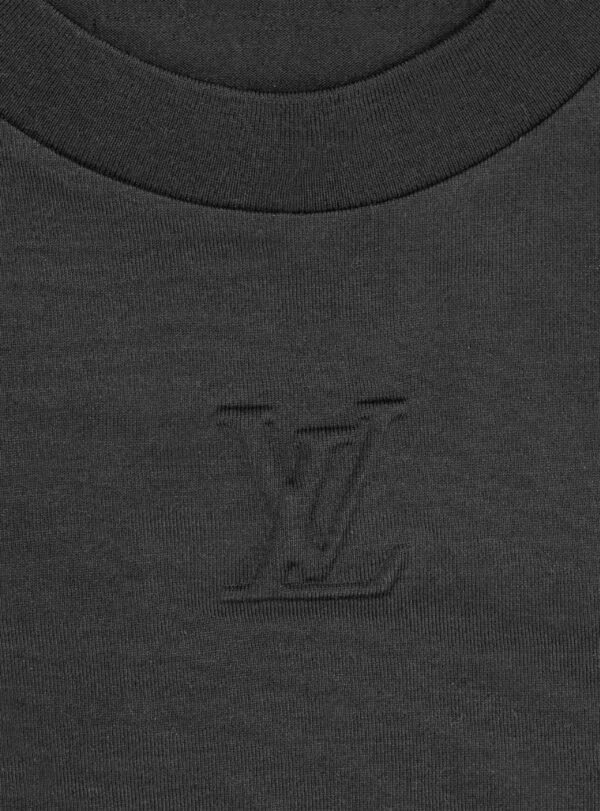 T-shirt 3D Embossed Tee