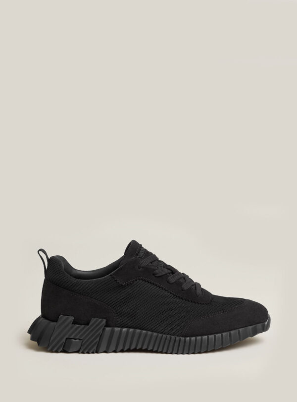 Sneaker Bouncing